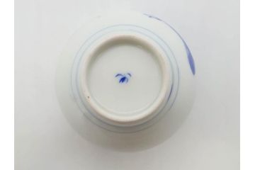 戦前　オールド香蘭社　有田焼　染付　金彩　松　縁周りの繊細な絵付けが目を引く蓋付き碗5客セット(蓋物、湯呑み、湯のみ、煎茶、和食器)(R-080076)