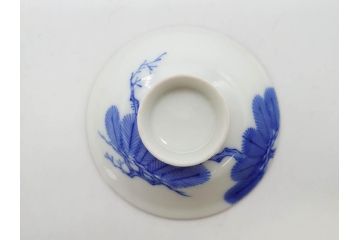 戦前　オールド香蘭社　有田焼　染付　金彩　松　縁周りの繊細な絵付けが目を引く蓋付き碗5客セット(蓋物、湯呑み、湯のみ、煎茶、和食器)(R-080076)