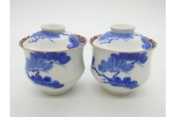 戦前　オールド香蘭社　有田焼　染付　金彩　松　縁周りの繊細な絵付けが目を引く蓋付き碗5客セット(蓋物、湯呑み、湯のみ、煎茶、和食器)(R-080076)