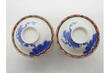 戦前　オールド香蘭社　有田焼　染付　金彩　松　縁周りの繊細な絵付けが目を引く蓋付き碗5客セット(蓋物、湯呑み、湯のみ、煎茶、和食器)(R-080076)