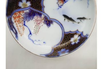 戦前　深川製磁　オールド深川　有田焼　染付　色絵　金彩　鯉　約10cm　3.3寸　艶やかな色付が美しい小皿3枚セット(魚、紅葉、桐、藤の花、桜、豆皿、和皿、和食器、三寸三分)(R-080078)