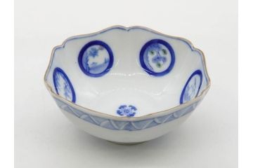 戦前　深川製磁　オールド深川　有田焼　染付　窓絵　松竹梅　約13cm　4.1寸　細かな絵付けが見事な小鉢4客セット(金彩、小槌、船、舟、花、吉祥文様、深鉢、深皿、向付、和皿、和食器、四寸一分)(R-080080)