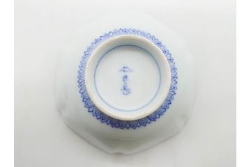 戦前　深川製磁　オールド深川　有田焼　染付　窓絵　松竹梅　約13cm　4.1寸　細かな絵付けが見事な小鉢4客セット(金彩、小槌、船、舟、花、吉祥文様、深鉢、深皿、向付、和皿、和食器、四寸一分)(R-080080)