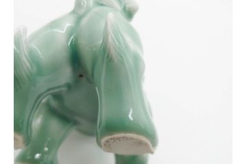 戦前　深川製磁　オールド深川　有田焼　青磁　獅子　高さ 約15cm　威風堂々とした置物(ライオン、オブジェ、置き物、インテリア、ディスプレイ、陶器、裏印)(R-080081)