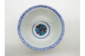 江戸期　太明成化年製　古伊万里　染付　色絵　窓絵　龍　松　約10cm　3.3寸　緻密な絵柄に匠の技が光る茶碗2客セット(竜、植物、花唐草文、渦巻文、茶器、煎茶、裏印、和食器、三寸三分)(R-080082)