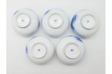 戦前　オールド香蘭社　有田焼　染付　松　気品を感じる湯呑み5客セット(松の実、松ぼっくり、湯のみ、茶器、煎茶、蓋物、蓋付き、金彩、裏印、共箱付き)(R-080084)