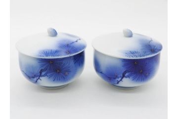 戦前　オールド香蘭社　有田焼　染付　松　気品を感じる湯呑み5客セット(松の実、松ぼっくり、湯のみ、茶器、煎茶、蓋物、蓋付き、金彩、裏印、共箱付き)(R-080084)