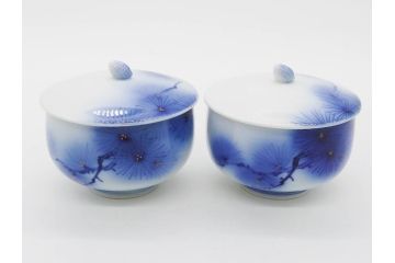 戦前　オールド香蘭社　有田焼　染付　松　気品を感じる湯呑み5客セット(松の実、松ぼっくり、湯のみ、茶器、煎茶、蓋物、蓋付き、金彩、裏印、共箱付き)(R-080084)