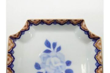 戦前　深川製磁　有田焼　染付　金彩　バラ　約16cm　5.2寸　縁のデザインが優美な変形皿5枚セット(薔薇、ローズ、花、中皿、なます皿、和皿、和食器、裏印、共箱付き、五寸二分)(R-080085)