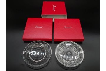 フランス　Baccarat　バカラ　ハーモニーベース/ハッピーアワータンブラーグラス/アラベスク スモールボウル・プレート/ミルニュイ プレート　高級感溢れるバカラ5点セット(フラワーベース、花瓶、花器、花入、花生、深皿、小皿、コップ、フルレッドクリスタルガラス、共箱付き)(R-080089)