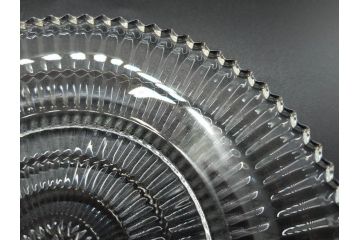 フランス　Baccarat　バカラ　ハーモニーベース/ハッピーアワータンブラーグラス/アラベスク スモールボウル・プレート/ミルニュイ プレート　高級感溢れるバカラ5点セット(フラワーベース、花瓶、花器、花入、花生、深皿、小皿、コップ、フルレッドクリスタルガラス、共箱付き)(R-080089)