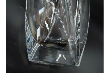 フランス　Baccarat　バカラ　RRigot(リゴット)　高さ 約27cm　エレガントな曲線美が美しいフラワーベース(花器、花生け、花瓶、花入れ、フルレッドクリスタルガラス、共箱付き)(R-080090)