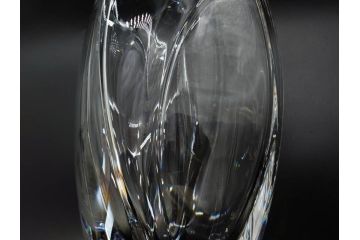 フランス　Baccarat　バカラ　RRigot(リゴット)　高さ 約27cm　エレガントな曲線美が美しいフラワーベース(花器、花生け、花瓶、花入れ、フルレッドクリスタルガラス、共箱付き)(R-080090)