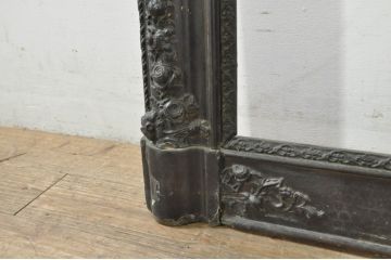 フランスアンティーク　ペイント仕上げ限定　花の彫刻が素敵なアクセントになるフレーム(額縁、ディスプレイ、店舗什器、ミラー)(R-080096)