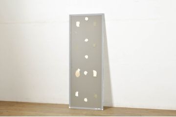 中古　アンティーク調の塗装をお施したスタイリッシュなアイアンフレームの大型ウォールミラー(壁掛け鏡、姿見、店舗什器)(R-080101)