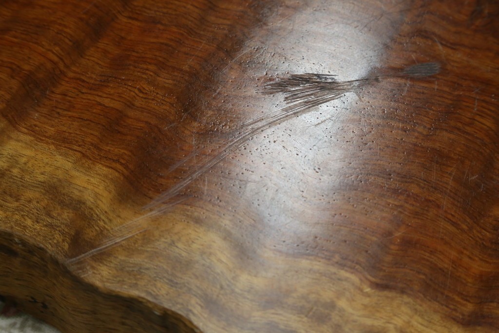 和製ビンテージ　波打つ木目が味わい深いブビンガの小さな一枚板　(R-080105)