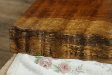 和製ビンテージ　波打つ木目が味わい深いブビンガの小さな一枚板　(R-080105)