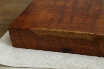 和製ビンテージ　波打つ木目が味わい深いブビンガの小さな一枚板　(R-080105)