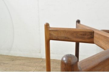 デンマークビンテージ　北欧家具　ローズウッド　Niels Bach(ニールス バッハ)　ユニークなモジュール式デザインのガラストップローテーブル(コーヒーカクテルテーブル、組み立て式、コーヒーテーブル、センターテーブル、リビングテーブル、ガラストップテーブル、ラウンドテーブル、丸テーブル、ヴィンテージ)(R-080107)