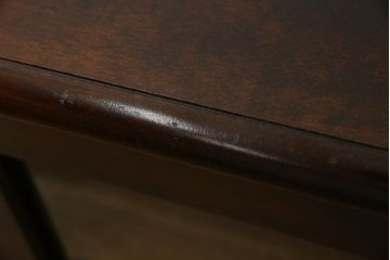 中古　北海道民芸家具　落ち着いた深みのある色合いが美しいサイドボード(サイドキャビネット、戸棚、収納棚)(R-080109)