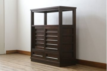 中古　美品　北海道民芸家具　HM105　シンプルモダンなデザインが魅力的な茶棚(茶タンス、収納棚、戸棚、飾り棚)(定価約23万円)(R-080110)