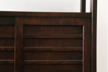 中古　美品　北海道民芸家具　HM105　シンプルモダンなデザインが魅力的な茶棚(茶タンス、収納棚、戸棚、飾り棚)(定価約23万円)(R-080110)