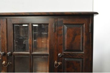 中古　希少な廃番品　北海道民芸家具　和洋どちらにも取り入れやすい、落ち着いた雰囲気が魅力のサイドボード(キャビネット、収納棚、戸棚、食器棚)(R-080111)