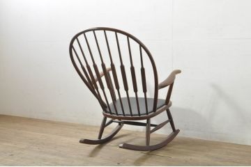和製ビンテージ　希少モデル　秋田木工　合皮　丸みのある背もたれがかわいらしいロッキングチェア(アームチェア、椅子、イス、ヴィンテージ)(R-080114)