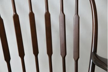 和製ビンテージ　希少モデル　秋田木工　合皮　丸みのある背もたれがかわいらしいロッキングチェア(アームチェア、椅子、イス、ヴィンテージ)(R-080114)
