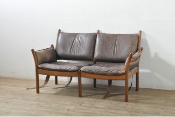 デンマークアンティーク　ILLUM WIKKELSO( イルム・ヴィッケルソー)デザイン　CFC Silkeborg(クリステンセン シルケボー)　Genius(ジーニアス)　ローズウッド　本革(レザー)の経年変化による風合いが味わい深い2人掛けソファ(2P、二人掛け、北欧)(R-080116)