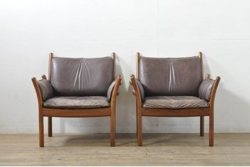 デンマークアンティーク　ILLUM WIKKELSO( イルム・ヴィッケルソー)デザイン　CFC Silkeborg(クリステンセン シルケボー)　Genius(ジーニアス)　ローズウッド　本革(レザー)の経年変化による風合いが味わい深い1人掛けソファ2脚セット(イージーチェア、一人掛け、アームチェア、椅子、イス、北欧、バラ売り可能)(R-080117)
