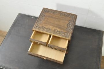 和製ビンテージ　軽井沢彫り　細やかな桜の彫刻が美しい小引き出し(チェスト、整理箪笥、卓上収納、ヴィンテージ)(R-080118)