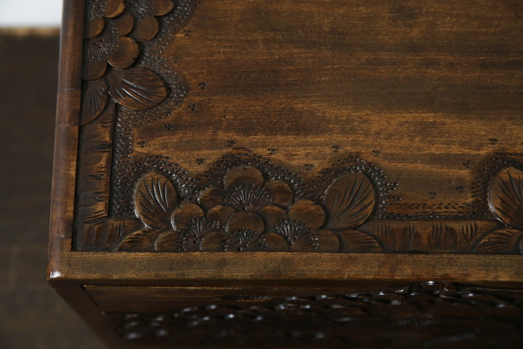 和製ヴィンテージ　軽井沢彫り　細やかな桜の彫刻が美しい小引き出し　(R-080118)