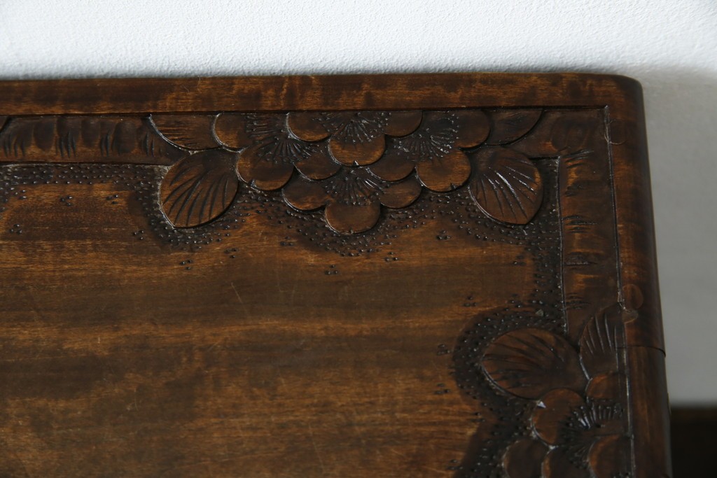 和製ヴィンテージ　軽井沢彫り　細やかな桜の彫刻が美しい小引き出し　(R-080118)