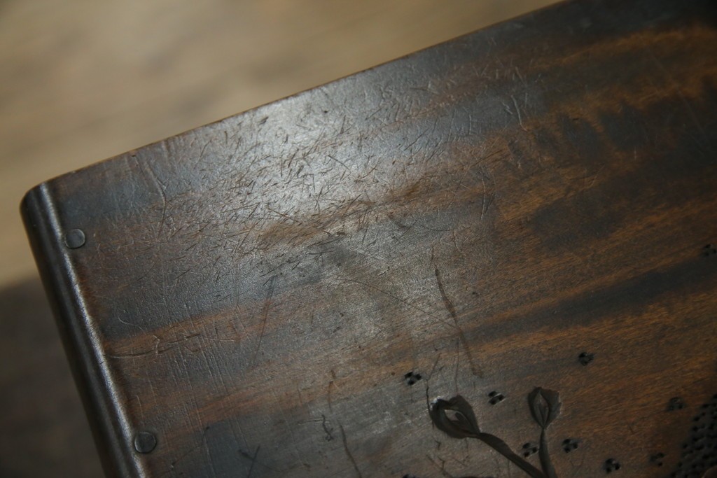 和製ヴィンテージ　軽井沢彫り　職人技が光る!桜の彫刻が美しい小引き出し　(R-080119)