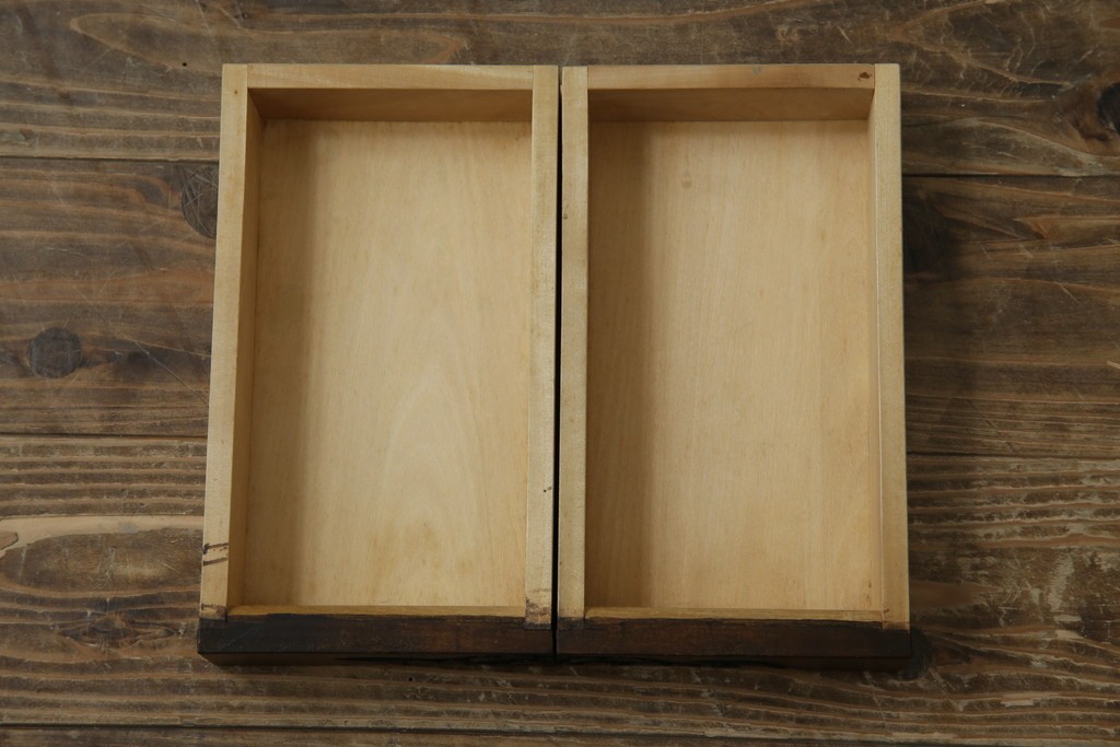 和製ヴィンテージ　軽井沢彫り　職人技が光る!桜の彫刻が美しい小引き出し　(R-080119)