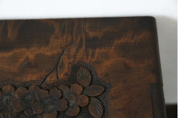 和製ヴィンテージ　軽井沢彫り　職人技が光る!桜の彫刻が美しい小引き出し　(R-080119)