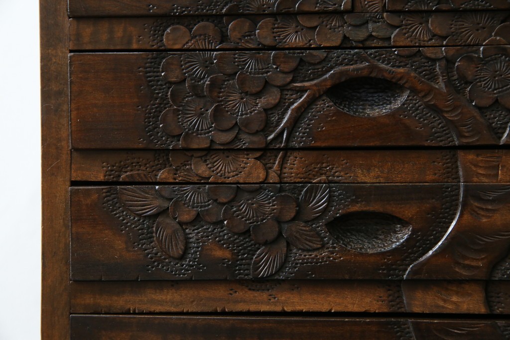 和製ヴィンテージ　軽井沢彫り　職人技が光る!桜の彫刻が美しい小引き出し　(R-080119)