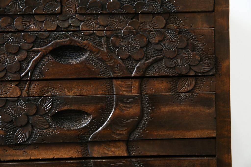 和製ヴィンテージ　軽井沢彫り　職人技が光る!桜の彫刻が美しい小引き出し　(R-080119)