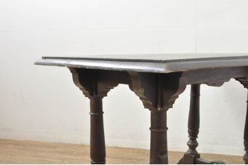 フランスアンティーク　クラシカルなデザインと落ち着きのある佇まいが魅力のフレンチテーブル(サイドテーブル、カフェテーブル、コーヒーテーブル、コンソールテーブル)(R-080120)