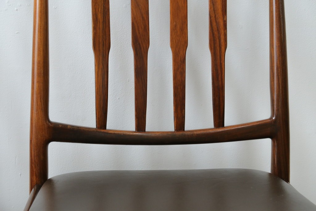 北欧ヴィンテージ　ノルウェー　BRUKSBO(ブルクスボ)　ローズウッド材　深みのある落ち着いたカラーが素敵なダイニングチェア2脚セット　(R-080122)