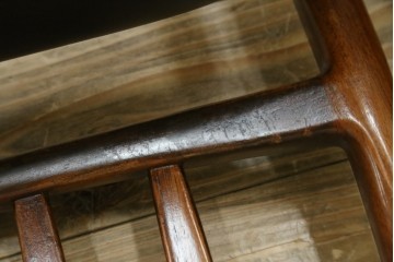 北欧ヴィンテージ　ノルウェー　BRUKSBO(ブルクスボ)　ローズウッド材　深みのある落ち着いたカラーが素敵なダイニングチェア2脚セット　(R-080122)