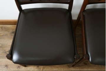 北欧ヴィンテージ　ノルウェー　BRUKSBO(ブルクスボ)　ローズウッド材　深みのある落ち着いたカラーが素敵なダイニングチェア2脚セット　(R-080122)