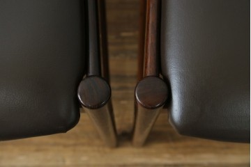 北欧ヴィンテージ　ノルウェー　BRUKSBO(ブルクスボ)　ローズウッド材　深みのある落ち着いたカラーが素敵なダイニングチェア2脚セット　(R-080122)