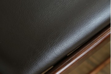 北欧ヴィンテージ　ノルウェー　BRUKSBO(ブルクスボ)　ローズウッド材　深みのある落ち着いたカラーが素敵なダイニングチェア2脚セット　(R-080122)