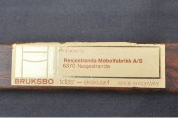 北欧ビンテージ　ノルウェー　BRUKSBO(ブルクスボ)　ローズウッド材　深みのある落ち着いたカラーが素敵なダイニングチェア2脚セット(アームレスチェア、椅子、イス、ヴィンテージ、バラ売り可能)(R-080122)