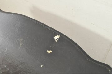 フランスアンティーク　繊細に施された彫りが素敵!フレンチスタイルにぴったりのカービングテーブル(サイドテーブル、カフェテーブル、コーヒーテーブル)(R-080124)