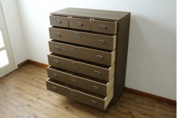 中古　美品　伝統工芸　桐屋田中製　加茂総桐箪笥　和の趣を感じる衣装箪笥　定価推定約46万5千円　(R-080126)