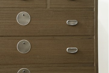 中古　美品　伝統工芸　桐屋田中製　加茂総桐箪笥　和の趣を感じる衣装箪笥　定価推定約46万5千円　(R-080126)