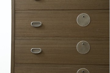 中古　美品　伝統工芸　桐屋田中製　加茂総桐箪笥　和の趣を感じる衣装箪笥　定価推定約46万5千円　(R-080126)